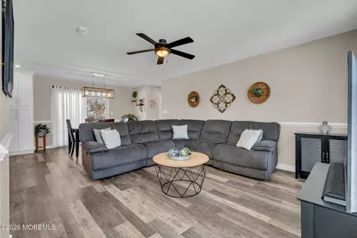 8 Heritage Drive, Englishtown, NJ 07726 - Photo 7