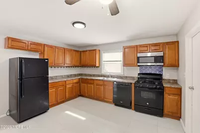 422 Shady Lane, Howell Township, NJ 07731 - Photo 5