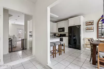 14 W Aspen Way, Matawan, NJ 07747 - Photo 9