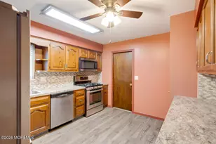 319 Savannah Rd, Toms River Township, NJ 08757 - Photo 3