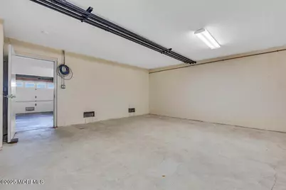 602 Park Avenue, Middletown, NJ 07758 - Photo 49