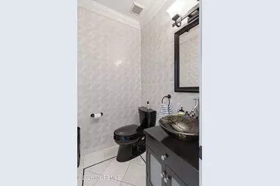 206 Hidden Lake Drive, Morganville, NJ 07751 - Photo 15