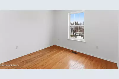 35 Harbor Bay Circle #384, Laurence Harbor, NJ 08879 - Photo 23