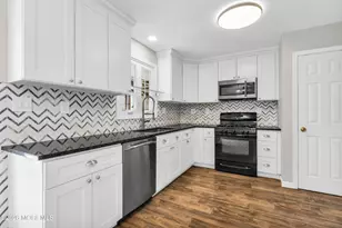 301 Florida Ct, Brick, NJ 08723 - Photo 11