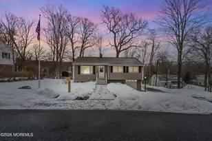 31 Weir Pl, Ringwood, NJ 07456 - Photo 3