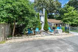 53 Country Club Ct, Brick, NJ 08723 - Photo 3