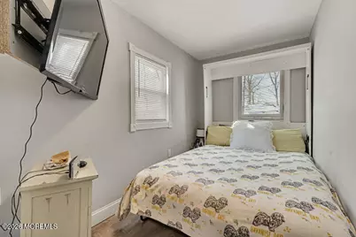 431 S Laurel Avenue, Hazlet Township, NJ 07734 - Photo 9