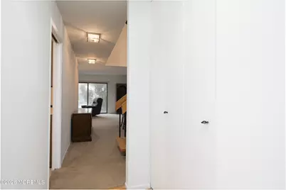 8 Beverly Court, Tinton Falls, NJ 07724 - Photo 5