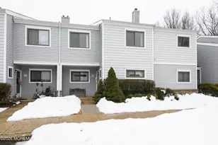 8 Beverly Ct, Tinton Falls, NJ 07724 - Photo 3