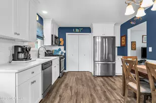 527 Delaware Ave, Point Pleasant, NJ 08742 - Photo 11