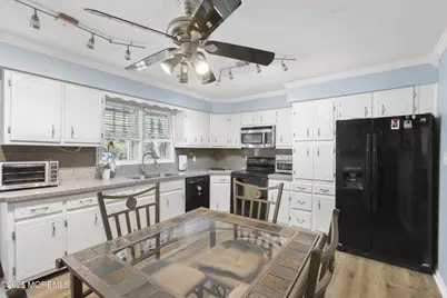 742 W Commodore Boulevard, Jackson, NJ 08527 - Photo 7