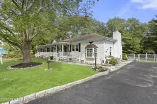742 W Commodore Blvd, Jackson, NJ 08527 - Photo 5