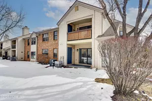 902 Harbor Club Dr, Sayreville, NJ 08859 - Photo 1