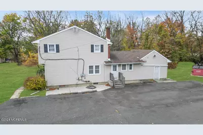 369 W Main Street, Freehold, NJ 07728 - Photo 7