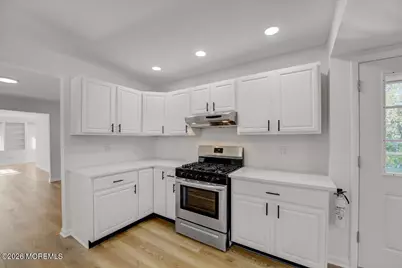 201 Gatzmer Avenue #UPSTAIRS UNIT, Jamesburg, NJ 08831 - Photo 9