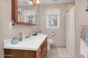 749 Park Ave, Belford, NJ 07718 - Photo 43