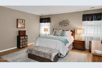 749 Park Avenue, Belford, NJ 07718 - Photo 17