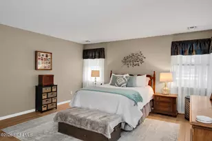 749 Park Ave, Belford, NJ 07718 - Photo 17