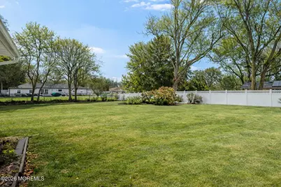 749 Park Avenue, Belford, NJ 07718 - Photo 49
