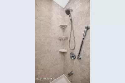 749 Park Avenue, Belford, NJ 07718 - Photo 45