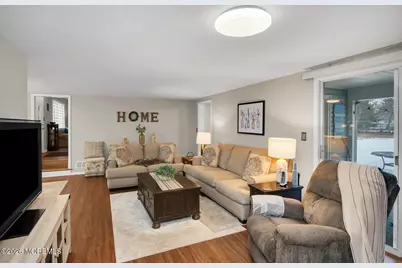 749 Park Avenue, Belford, NJ 07718 - Photo 35