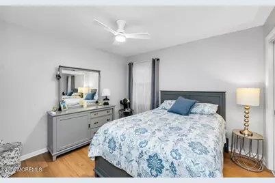 749 Park Avenue, Belford, NJ 07718 - Photo 13