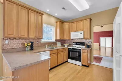 2 Chambord Court, Manchester Township, NJ 08759 - Photo 5