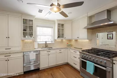 33 Chapin Avenue, Red Bank, NJ 07701 - Photo 5