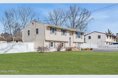 725 Commonwealth Boulevard, Toms River Township, NJ 08757 - Photo 3