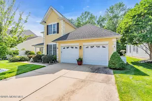 19 Carleton Dr, Freehold, NJ 07728 - Photo 3