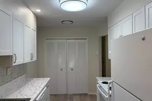 177 Amberly Dr, Manalapan Township, NJ 07726 - Photo 1