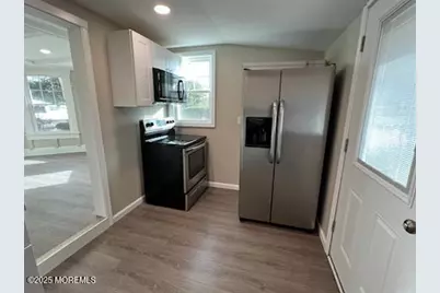 327 Mantoloking Road, Brick, NJ 08723 - Photo 11