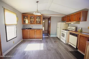 305 Jetty Dr, Egg Harbor Twp, NJ 08234 - Photo 11