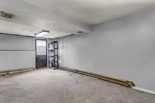 88 Lynn Ct, Belford, NJ 07718 - Photo 19