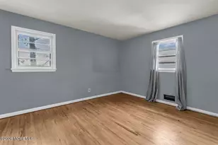 88 Lynn Ct, Belford, NJ 07718 - Photo 15