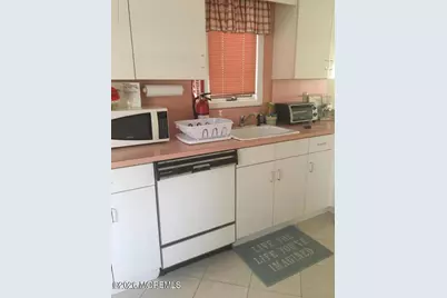 4 Brunswick Place, Point Pleasant Beach, NJ 08742 - Photo 9