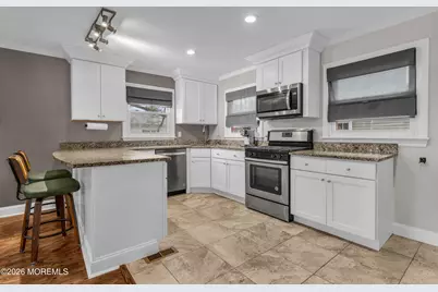 75 Carpenter Street, Red Bank, NJ 07701 - Photo 7