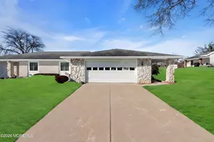 165C Belmar Rd, Monroe Township, NJ 08831 - Photo 1