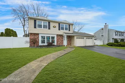 11 Regina Drive, Howell Township, NJ 07731 - Photo 3