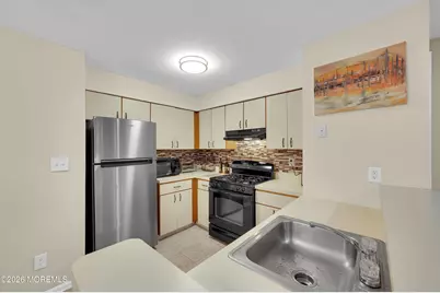 202 Blew Court, East Brunswick Township, NJ 08816 - Photo 7