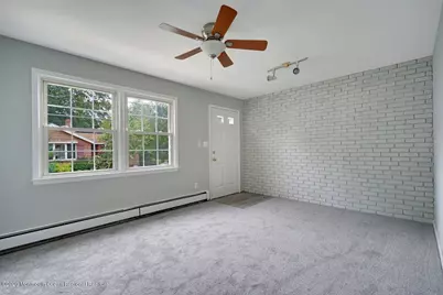 16 Krueger Place, Middletown, NJ 07748 - Photo 7