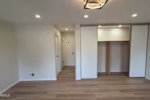 99 Oak Ln, Eatontown, NJ 07724 - Photo 35