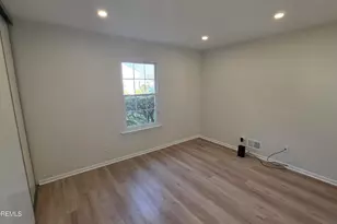 99 Oak Ln, Eatontown, NJ 07724 - Photo 5