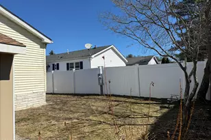 85 Seattle Slew Dr, Howell Township, NJ 07731 - Photo 3