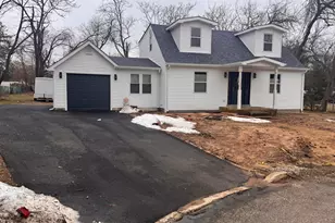 18 Pica Pl, Tinton Falls, NJ 07724 - Photo 1