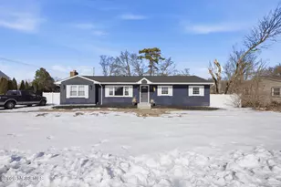 802 E Hickory Dr, Lanoka Harbor, NJ 08734 - Photo 3