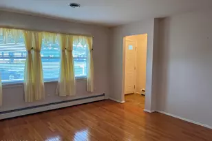 103 Edgewater Ct, Toms River Township, NJ 08757 - Photo 3