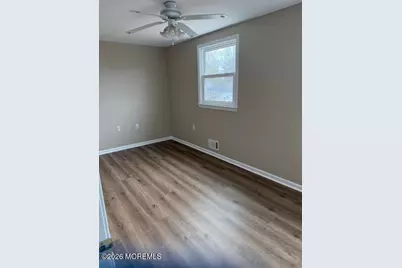 27 Runyon Avenue, Freehold, NJ 07728 - Photo 5