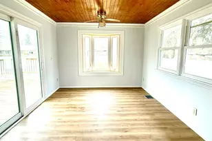 27 Runyon Ave, Freehold, NJ 07728 - Photo 3