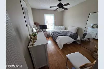 104 Des Moines Court, Tinton Falls, NJ 07712 - Photo 7